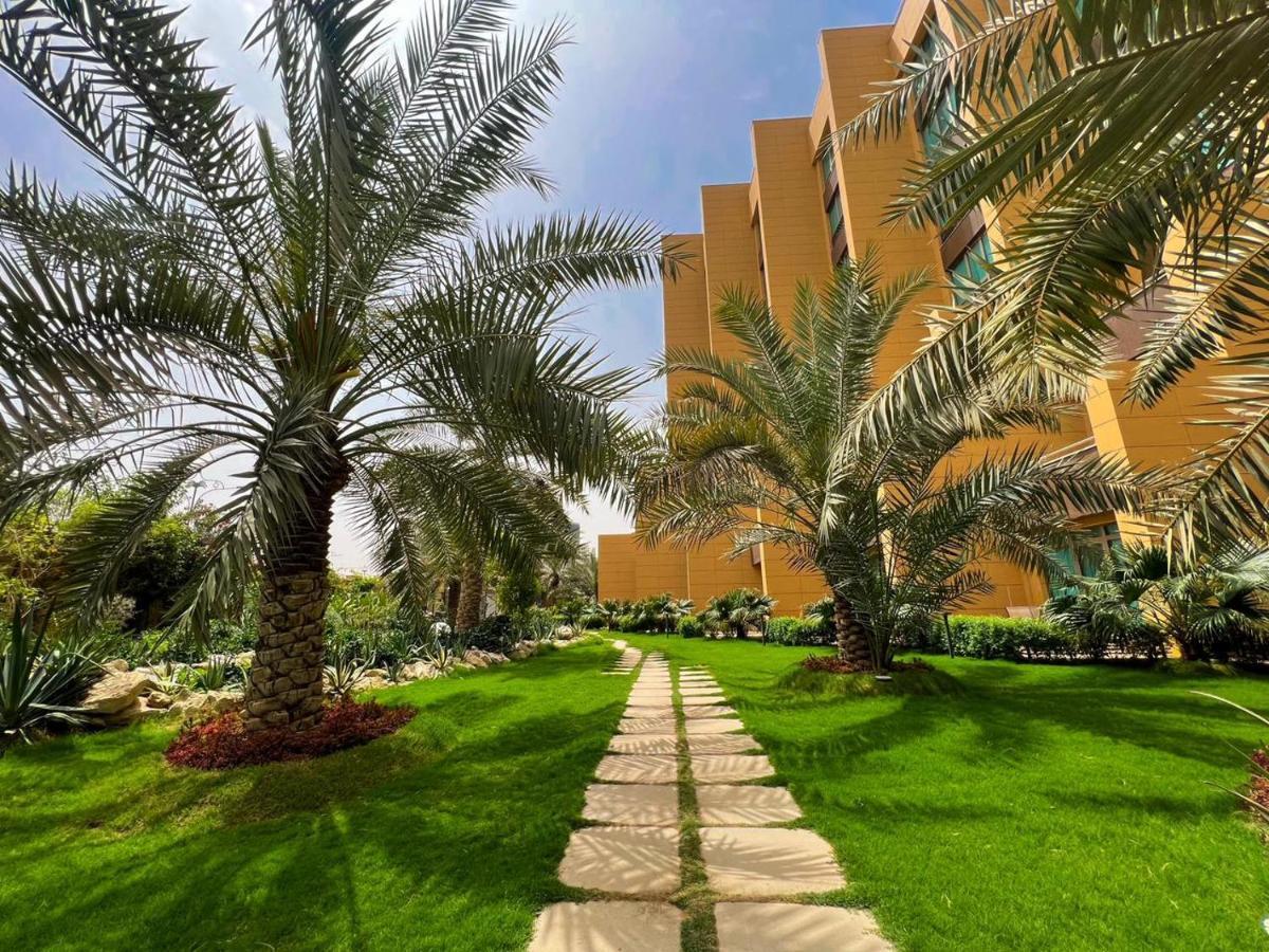 Grand Millennium Al Seef Basra Exteriör bild